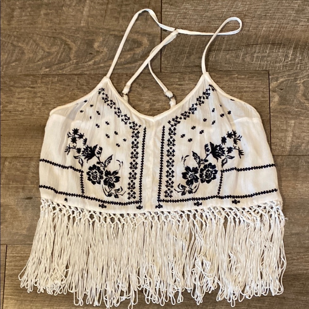 Hollister White and Black Embellished Crop TOP NWOT BOHO Embroidered Medium - Picture 4 of 10